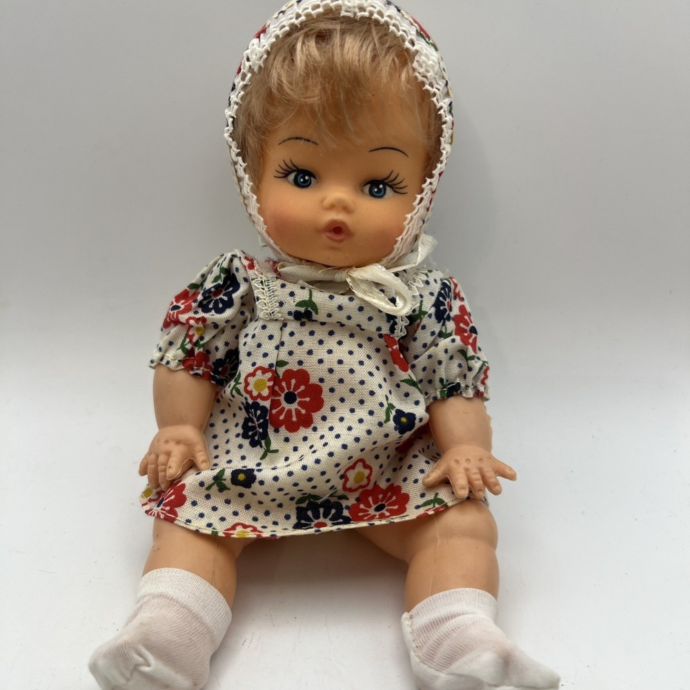 Vintage 1960s Baby Doll Drink and Wet 9" Made in Hong Kong Painted Blue Eyes